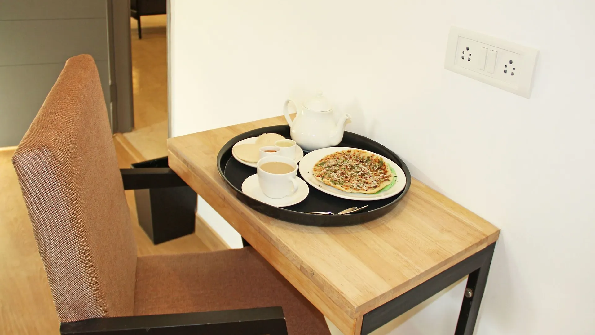 Oyo 10278 Hotel Caprice Residency Kochi